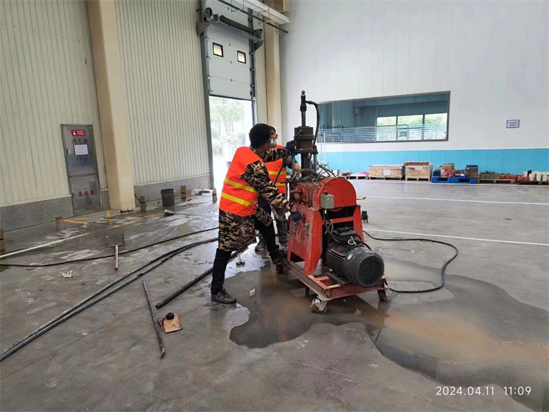 志仲镇厂房地面下沉塌陷注浆加固施工